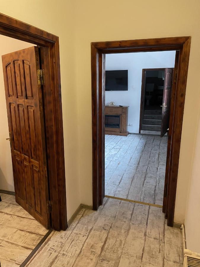 Tampa Residence Брашов Екстер'єр фото